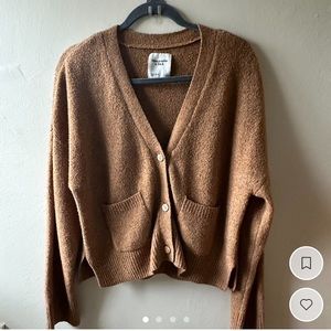 Abercrombie classic short cardigan